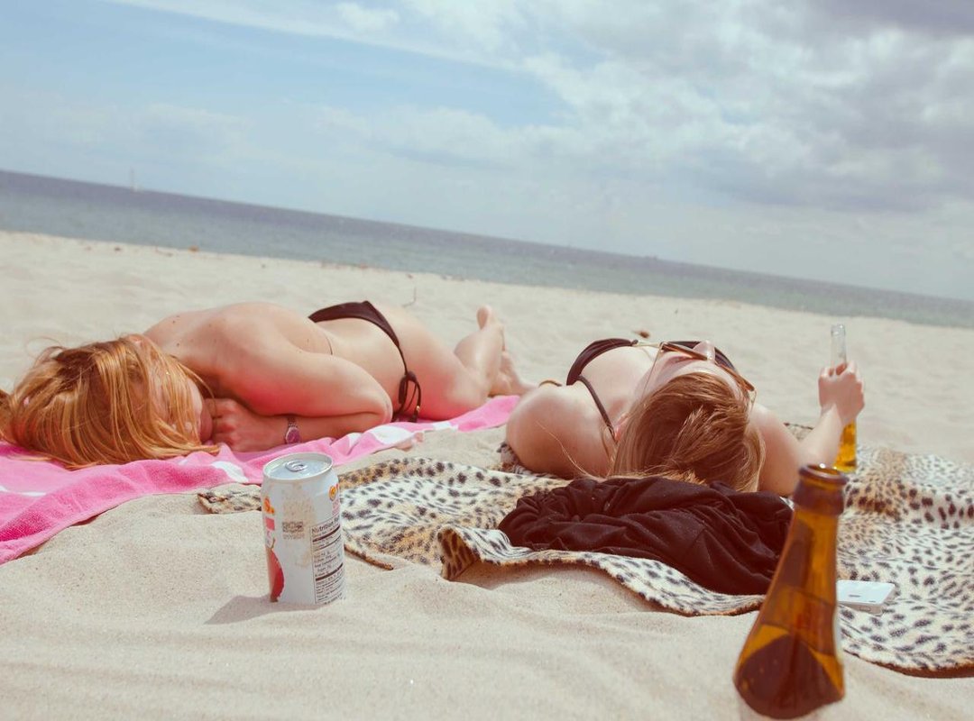 Posing and Direction: How to Capture Natural Expressions